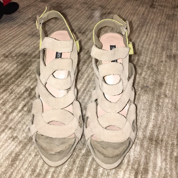 SHOEMINT- Peep toe heels - Picture 2 of 6